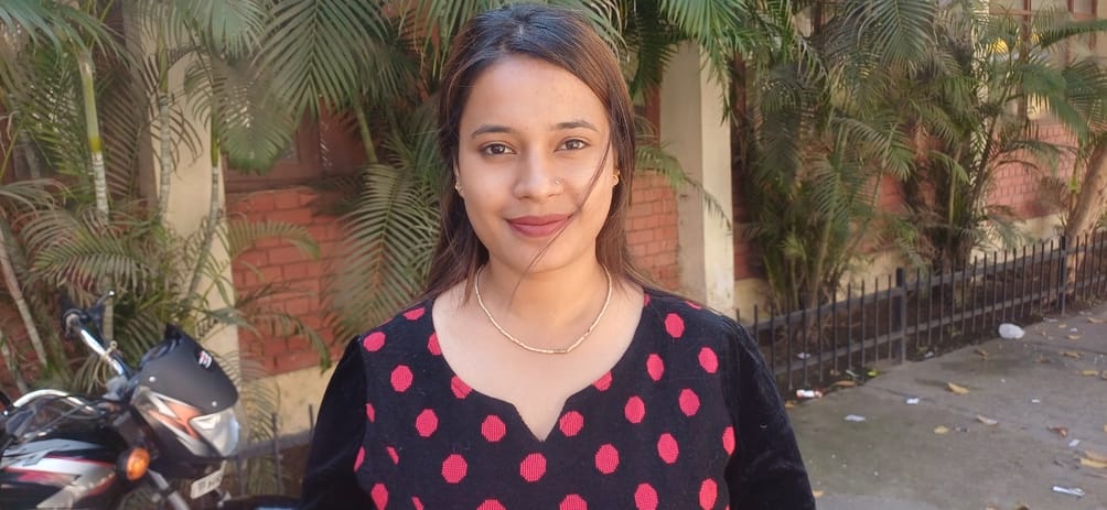अंबाला छावनी स्थित बूथ नंबर 109 पर मतदान करने के लिए लाइन में लगे मतदाता। संदीप कुमार
