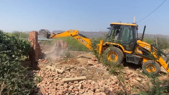 अजमेर विकास प्राधिकरण की अतिक्रमण पर कार्यवाही