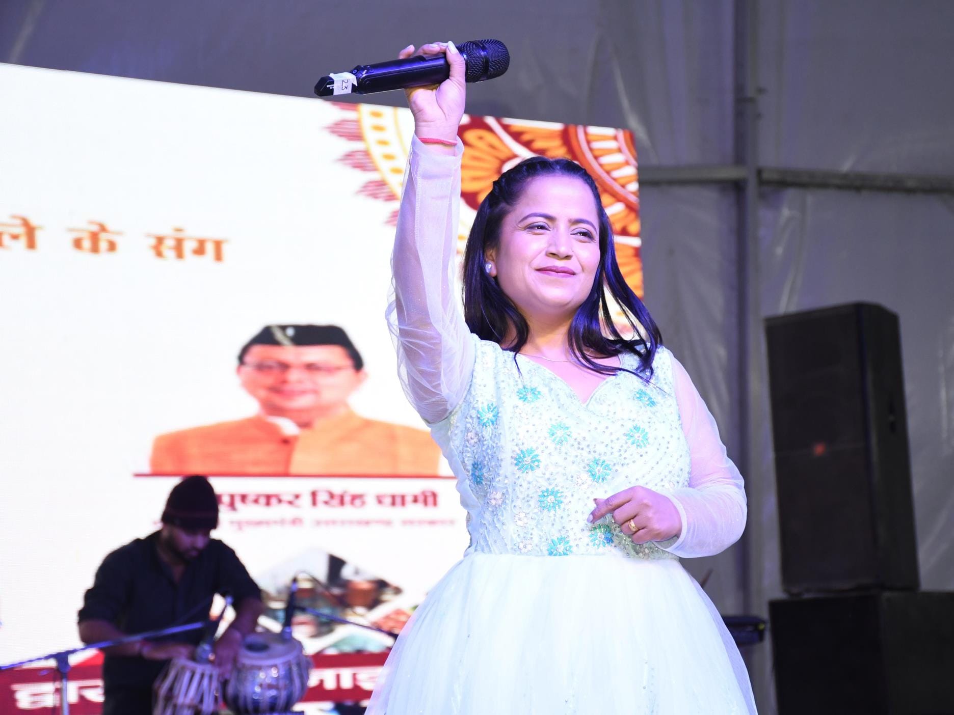 सरस मेला में कार्यक्रम प्रस्तुत करते कलाकार। सूचना विभाग सरस मेला में कार्यक्रम प्रस्तुत करते कलाकार। सूचना विभाग