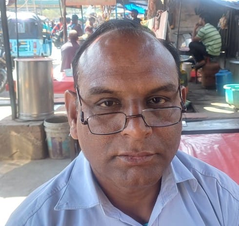 अंबाला छावनी बस स्टैंड के पास गेट नंबर एक और दो के बीच लगा गंदगी का ढेर। संवाद अंबाला छावनी बस स्टैंड के पास गेट नंबर एक और दो के बीच लगा गंदगी का ढेर। संवाद