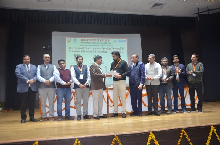 इकरार अहमद.....सीसीएसयू के अटल सभागार में आयोजित डिपार्मेंट आफ फिजिक्स के इंटरनेशनल सेमिनार बोल इकरार अहमद.....सीसीएसयू के अटल सभागार में आयोजित डिपार्मेंट आफ फिजिक्स के इंटरनेशनल सेमिनार बोल