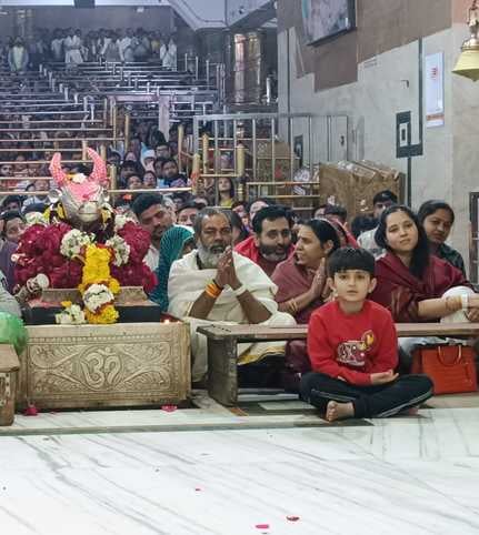 भांग से हुआ श्रृंगार फिर रमाई भस्म आज कुछ निराले स्वरूप मे सजे बाबा महाकाल भांग से हुआ श्रृंगार फिर रमाई भस्म आज कुछ निराले स्वरूप मे सजे बाबा महाकाल