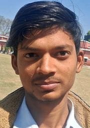 जीआईसी से परीक्षा देकर निकलते परीक्षार्थी। संवाद जीआईसी से परीक्षा देकर निकलते परीक्षार्थी। संवाद