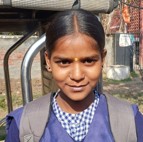 नैना। नैना।