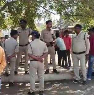 अपह्रत बालिका का अपहरणकर्ता गिरफ्तार,अपहरण का मोटिव बड़ा सवाल अपह्रत बालिका का अपहरणकर्ता गिरफ्तार,अपहरण का मोटिव बड़ा सवाल