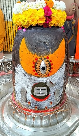 भस्म आरती मे हुआ बाबा महाकाल का त्रिनेत्र स्वरूप श्रृंगार, भारतीय क्रिकेट खिलाड़ी अय्यर ने किए भस्म आरती मे हुआ बाबा महाकाल का त्रिनेत्र स्वरूप श्रृंगार, भारतीय क्रिकेट खिलाड़ी अय्यर ने किए