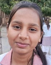 जीजीआईसी से परीक्षा देकर निकलते परीक्षार्थी। संवाद
