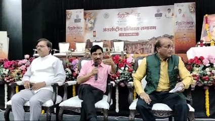 विक्रम महोत्सव मे बोले - पुरातत्वविद के के मुहम्मद मथुरा और वाराणसी को मुसलमानों को छोड़ देना च