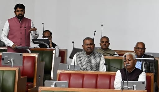 फोटो 27: चंडीगढ़ विधानसभा में राज्यपाल के अभिभाषण पर बोलते सोनीपत से विधायक निखिल मदान। स्रोत: फोटो 27: चंडीगढ़ विधानसभा में राज्यपाल के अभिभाषण पर बोलते सोनीपत से विधायक निखिल मदान। स्रोत: