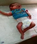 सीहोर। अपने माता-पिता के साथ मुस्तुफा। सीहोर। अपने माता-पिता के साथ मुस्तुफा।