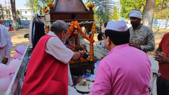 हरिहर महराज की 21वीं पुण्यतिथि पर भव्य धार्मिक आयोजन संपन्न हरिहर महराज की 21वीं पुण्यतिथि पर भव्य धार्मिक आयोजन संपन्न