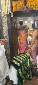 बाबा महाकाल के दरबार पहुंचे फिल्म अभिनेता अर्जुन रामपाल, चांदी द्वार से किया पूजन मांगी मनोकामन बाबा महाकाल के दरबार पहुंचे फिल्म अभिनेता अर्जुन रामपाल, चांदी द्वार से किया पूजन मांगी मनोकामन