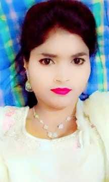 फोटो :- बाईं ओर नवजात को गोद में लिए बैठी महिला। संवाद फोटो :- बाईं ओर नवजात को गोद में लिए बैठी महिला। संवाद