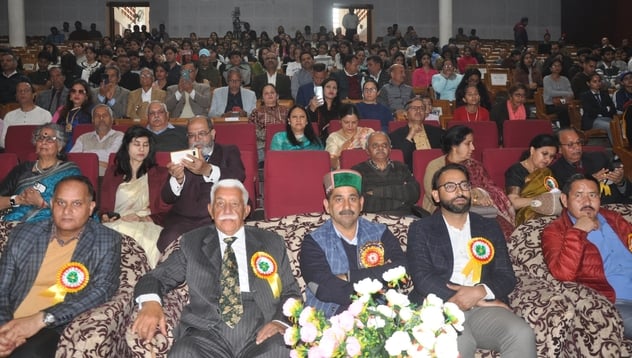 धर्मशाला कॉलेज के सभागार में ओल्ड स्टूडेंट एसोसिएशन की ओर सेआयोजित ‘ग्रेवेस लिगेसी अवार्ड्स 202 धर्मशाला कॉलेज के सभागार में ओल्ड स्टूडेंट एसोसिएशन की ओर सेआयोजित ‘ग्रेवेस लिगेसी अवार्ड्स 202