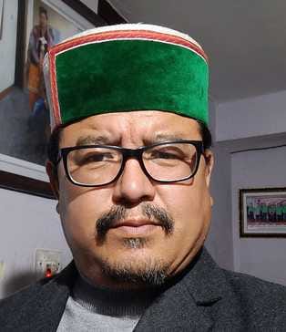 प्रदेश वन विकास निगम के पूर्व उपाध्यक्ष एंव भाजपा नेता सूरत नेगी। जागरूक पाठक