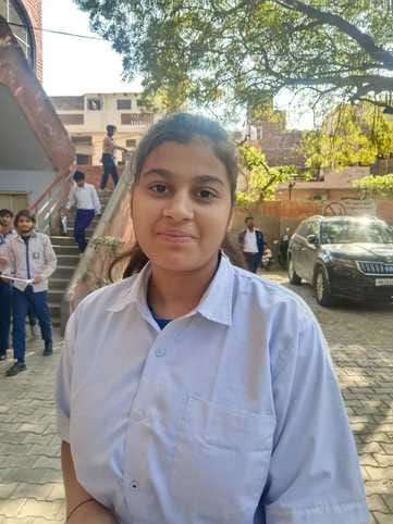 17सीटीके06...दसवीं कक्षा की सामाजिक विज्ञान विषय की परीक्षा देकर परीक्षा केंद्र से बाहर आते परी 17सीटीके06...दसवीं कक्षा की सामाजिक विज्ञान विषय की परीक्षा देकर परीक्षा केंद्र से बाहर आते परी