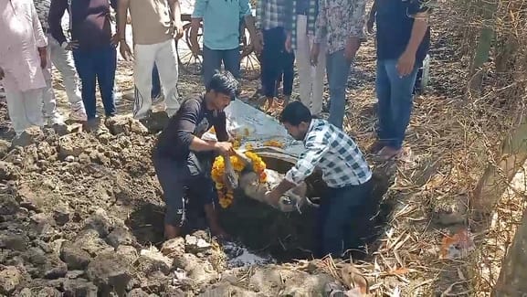वानरराज को लगा था करंट, सनातनियों ने ऐसी अंतिम यात्रा निकाली की शहरवासियो की आँखे हो गई नम