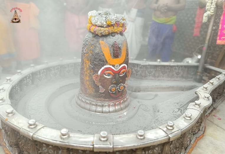 बाबा महाकाल ने हनुमान स्वरूप में हजारों श्रद्धालुओं को दर्शन दिए
