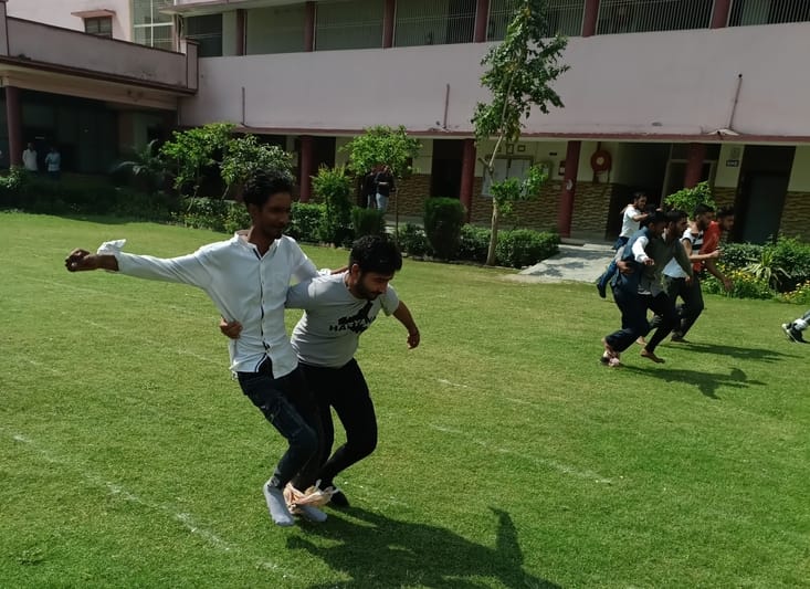 फोटो 20- सोनीपत के हिंदू शिक्षण महाविद्यालय में आयोजित अंतर महाविद्यालय खेल प्रतियोगिताओं की चम