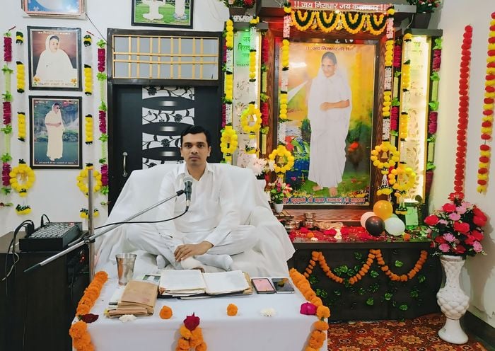 24जेएनडी01-रोहतक रोड पर आयोजित सत्संग में भाग लेते हुए श्रद्धालु। स्रोत संगठन 24जेएनडी01-रोहतक रोड पर आयोजित सत्संग में भाग लेते हुए श्रद्धालु। स्रोत संगठन