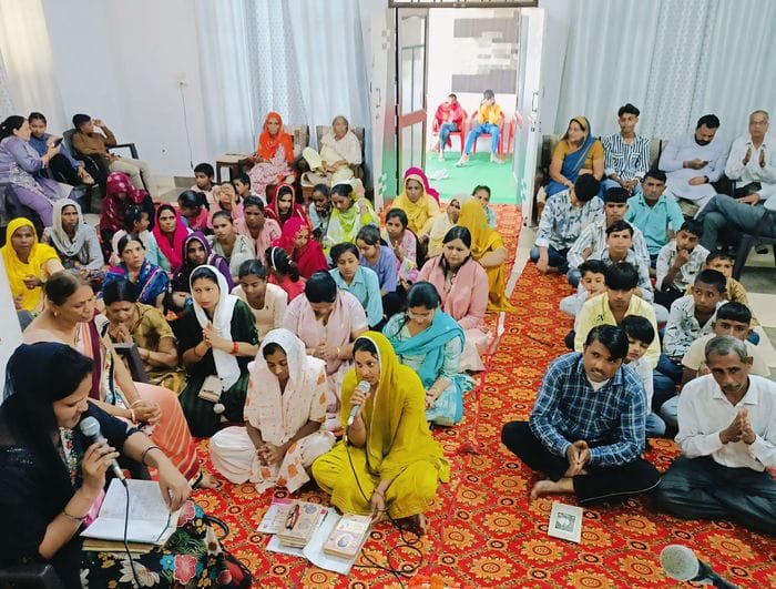 25जेएनडी01-प्रवचन सुनाते हुए ऋषि सुखदेव महाराज। संवाद 25जेएनडी01-प्रवचन सुनाते हुए ऋषि सुखदेव महाराज। संवाद