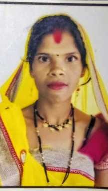 प्रेमी संग फरार