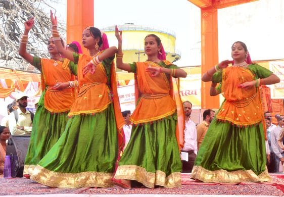 गुलड़िया में कार्यक्रम का उद्घाटन करते भाजपा नेता शैलेश पाठक। संवाद