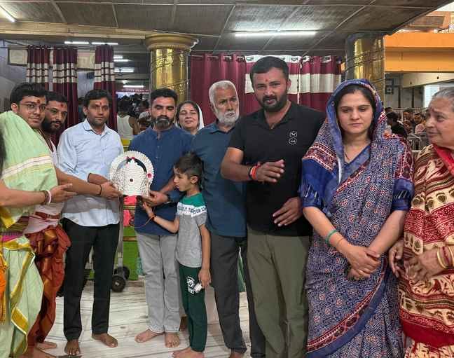 भस्म आरती मे त्रिनेत्र स्वरूप मे नजर आए बाबा महाकाल, मुख्य सचिव जैन पहुंचे दर्शन करने, आज आया य