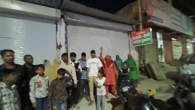 अब रोड पर खुल रही वाइन शॉप को लेकर स्थानीय लोगों ने जताया विरोध
