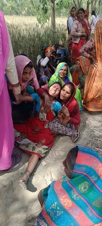 फाइल फोटो मृतक खेमकरन लाल रोते बिलखते परिजन जांच करती फोरेंसिक टीम फाइल फोटो मृतक खेमकरन लाल रोते बिलखते परिजन जांच करती फोरेंसिक टीम