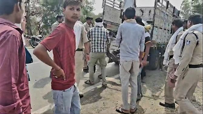 सड़क हादसा