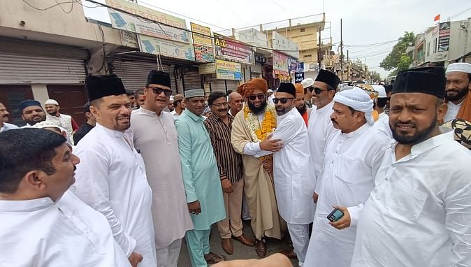 देवास शहर और जिले में हर्षोउल्लास के साथ मनाया गया है ईद का पर्व