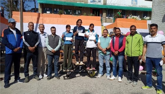 सरदार पटेल विश्वविद्यालय मंडी के तीसरे स्थापना दिवस समारोह पर आयोजित कार्यक्रम में मौजूद विद्या सरदार पटेल विश्वविद्यालय मंडी के तीसरे स्थापना दिवस समारोह पर आयोजित कार्यक्रम में मौजूद विद्या