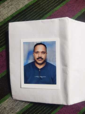 खोली पंचायत में खंड विकास अधिकारी के समक्ष प्लास्टिक बायो बेस्ट प्लांट की समस्या बताते ग्रामीण। खोली पंचायत में खंड विकास अधिकारी के समक्ष प्लास्टिक बायो बेस्ट प्लांट की समस्या बताते ग्रामीण।