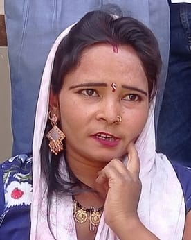 सावित्री निवासी ग्राम एलमनगर