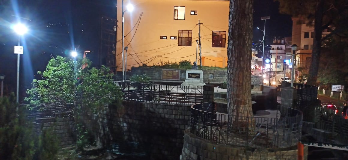 धर्मशाला की गांधी वाटिका में जगी लाइट्स हो रही रोशनी। संवाद धर्मशाला की गांधी वाटिका में जगी लाइट्स हो रही रोशनी। संवाद