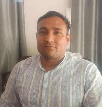 06सीटीके09 मनजीत, बलियाना निवासी, अभिभावक। 06सीटीके09 मनजीत, बलियाना निवासी, अभिभावक।