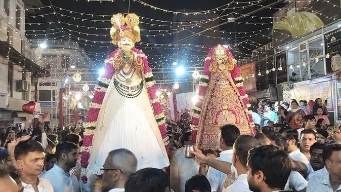 अजमेर में निकली राठौड़ बाबा की शाही सवारी अजमेर में निकली राठौड़ बाबा की शाही सवारी