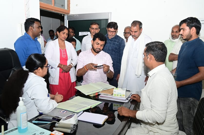 फोटो 33- सोनीपत के गन्नौर के गांव पुरखास स्थित सामुदायिक स्वास्थ्य केंद्र के निरीक्षण के दौरान फोटो 33- सोनीपत के गन्नौर के गांव पुरखास स्थित सामुदायिक स्वास्थ्य केंद्र के निरीक्षण के दौरान