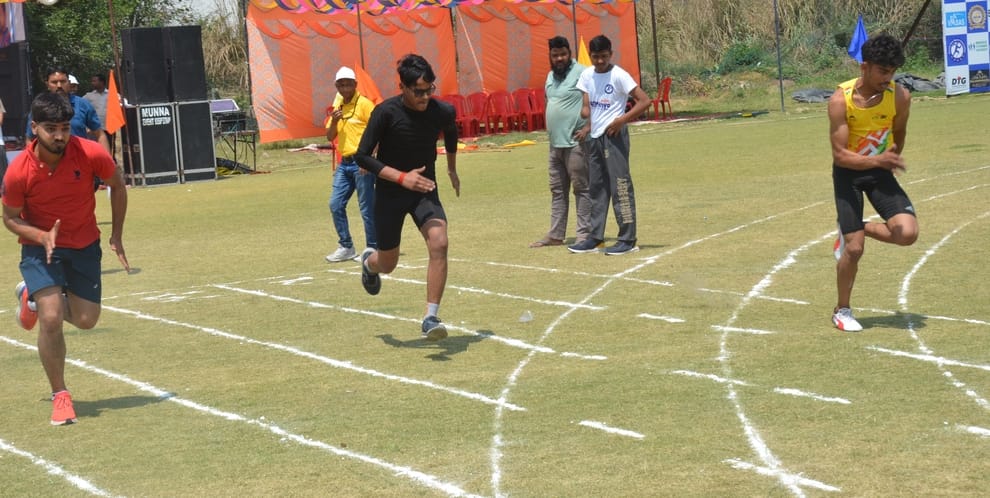 शामली के होली चाइल्ड एकेडमी में आयोजित राज्य स्तरीय पैरा एथलेटिक्स प्रतियोगिता में दौड़ प्रत शामली के होली चाइल्ड एकेडमी में आयोजित राज्य स्तरीय पैरा एथलेटिक्स प्रतियोगिता में दौड़ प्रत