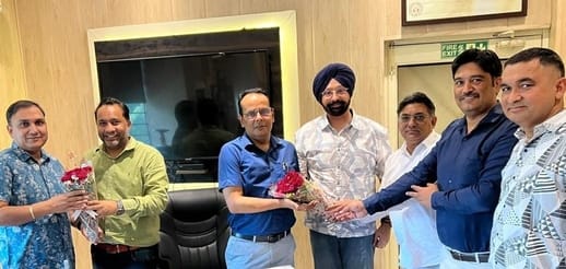 फोटो 26- सोनीपत के गन्नौर में लगाए गए जागरूकता शिविर में आबकारी एवं कराधान विभाग के उपायुक्त नी फोटो 26- सोनीपत के गन्नौर में लगाए गए जागरूकता शिविर में आबकारी एवं कराधान विभाग के उपायुक्त नी