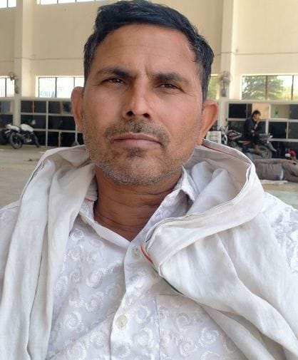 फोटो संख्या:71- आईटीआई रोड पर बंद खाद-बीज केंद्र की दुकान--संवाद