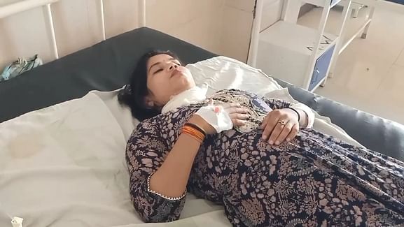 अस्पताल में भर्ती घायल ज्योति। 