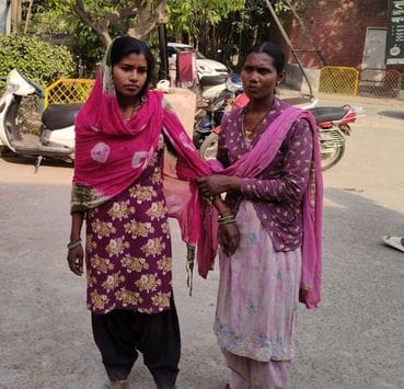 सोनीपत के राठधना-नरेला रोड स्थित एक्सप्रेस सिटी में सीवर सफाई के दौरान दो युवकों की मौत के बाद सोनीपत के राठधना-नरेला रोड स्थित एक्सप्रेस सिटी में सीवर सफाई के दौरान दो युवकों की मौत के बाद