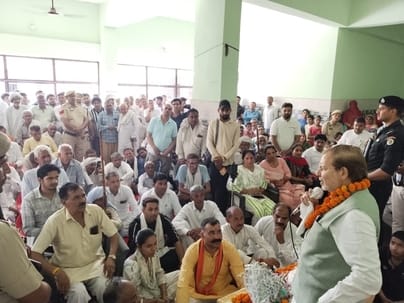 फोटो 05- सोनीपत के गोहाना के गांवों में दौरे के दौरान ग्रामीणों को संबोधित करते करते सहकारिता म फोटो 05- सोनीपत के गोहाना के गांवों में दौरे के दौरान ग्रामीणों को संबोधित करते करते सहकारिता म