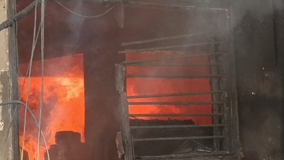 इकरार अहमद...... दिल्ली रोड स्थित जगदीश मंडप के पीछे प्लास्टिक की कुर्सी व गाडो के गोदाम में शॉ इकरार अहमद...... दिल्ली रोड स्थित जगदीश मंडप के पीछे प्लास्टिक की कुर्सी व गाडो के गोदाम में शॉ