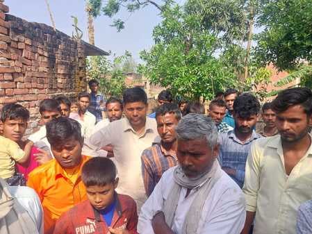 बरखेड़ा सीएचसी में सियार के हमले में घायल शिवम।संवाद