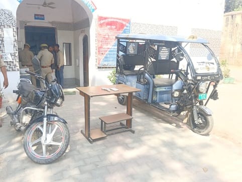 पुवायां में ई रिक्शा लूट का आरोपी अंजन मंडल । स्रोत पुलिस