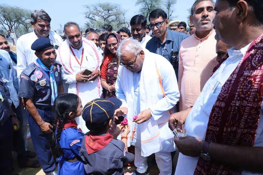 शिक्षा मंत्री ने संस्कृत महाविद्यालय के नवीन भवन का  किया भूमि पूजन