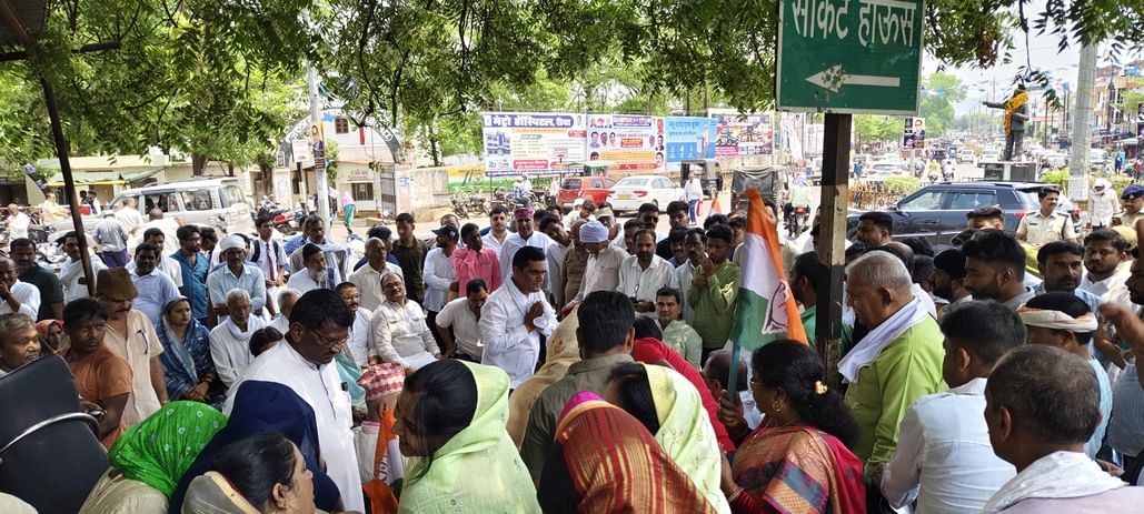 पूर्व नेता प्रतिपक्ष अजय सिँह राहुल